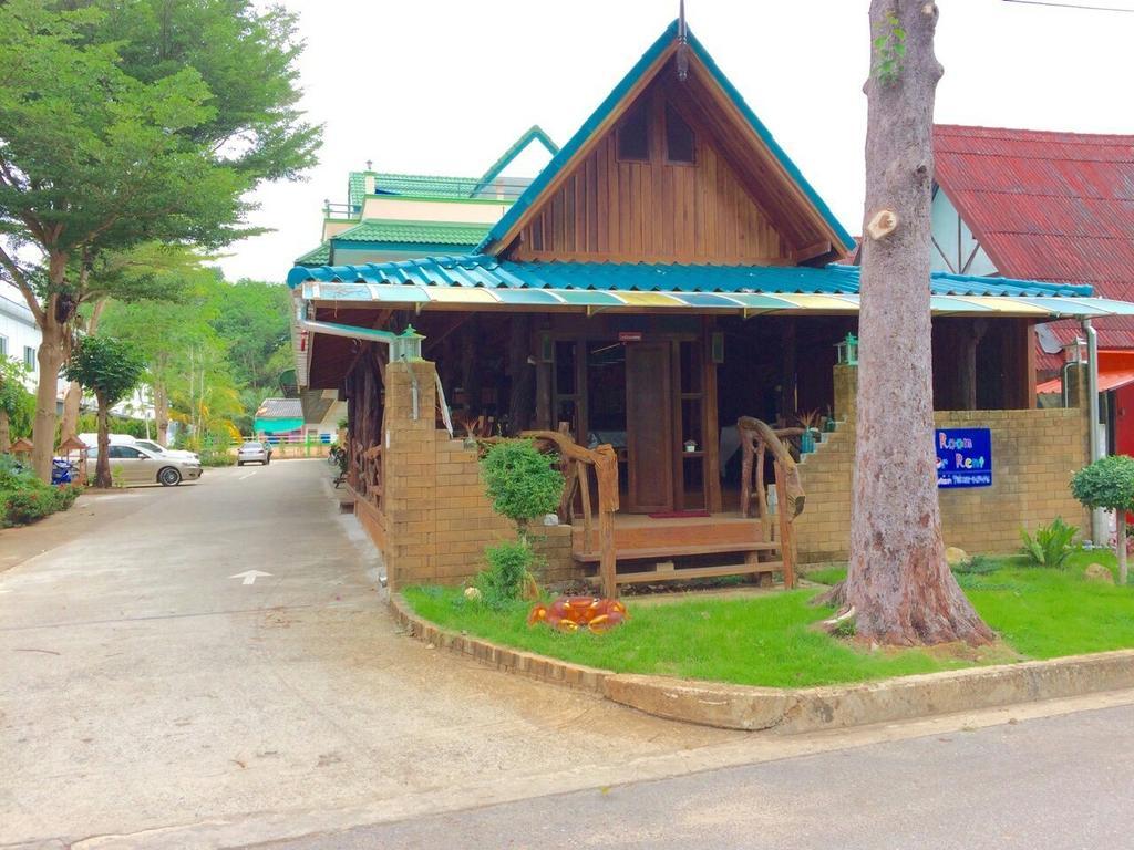 J.Holiday Inn Krabi town Buitenkant foto