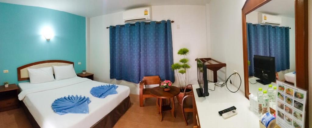 J.Holiday Inn Krabi town Buitenkant foto