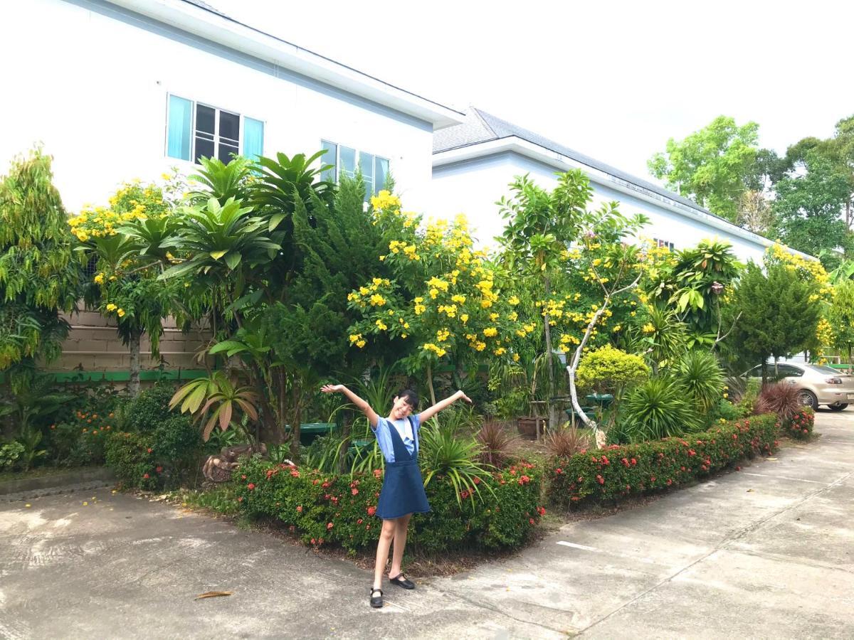 J.Holiday Inn Krabi town Buitenkant foto